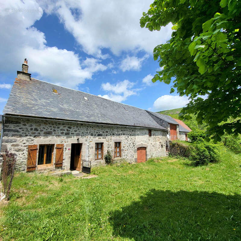 Maison à PRADIERS