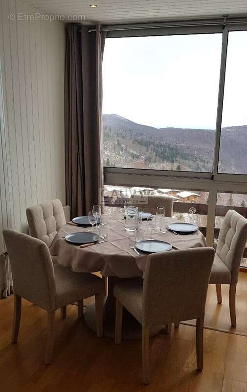 Appartement à VILLENEUVE-D'OLMES