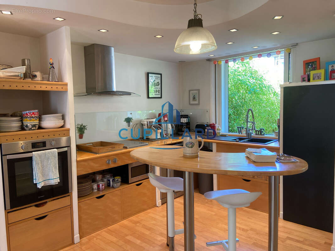 Maison T5 - 97m2 - Véranda - garage - secteur Marcombes - photo 6