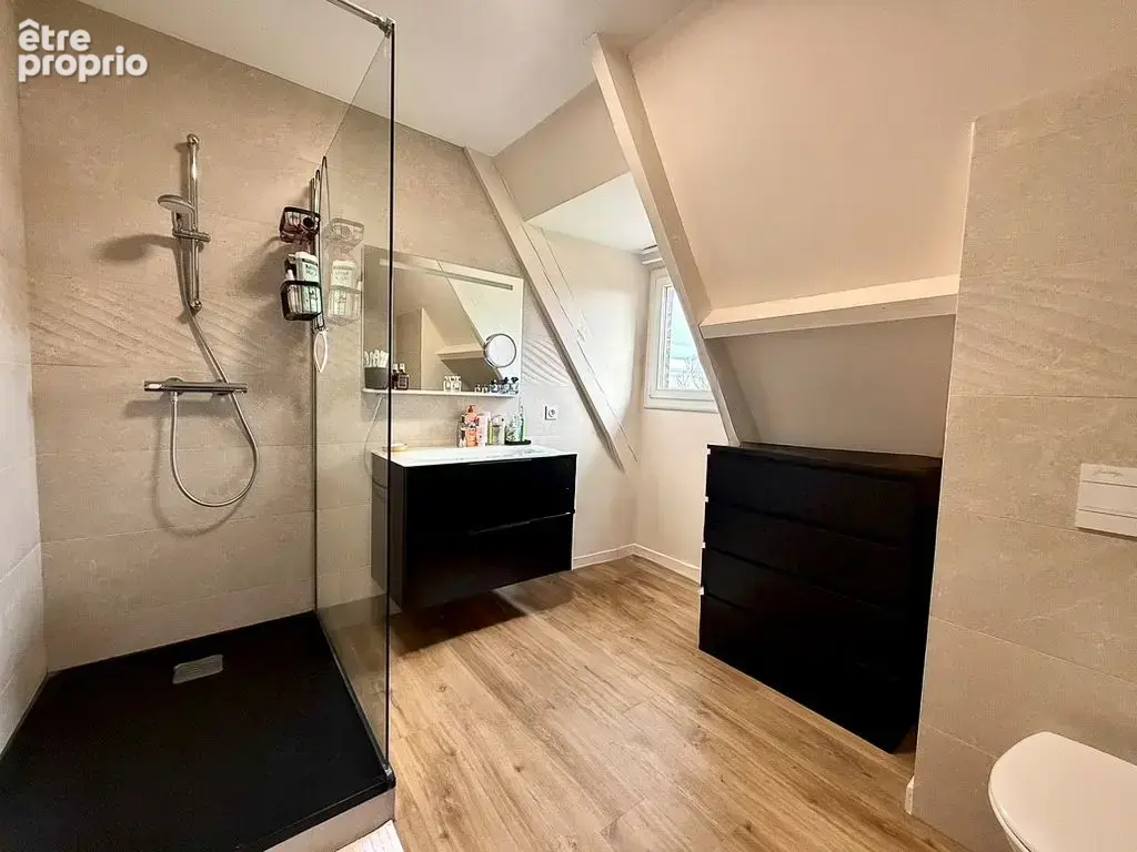 Maison de charme avec maisonnette indépendante - 184m2 Saint-Eloi-de-Fourques (27) - photo 15