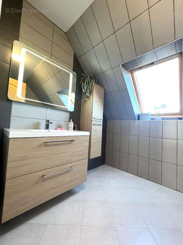 Maison à SAINT-CIRGUES-DE-MALBERT