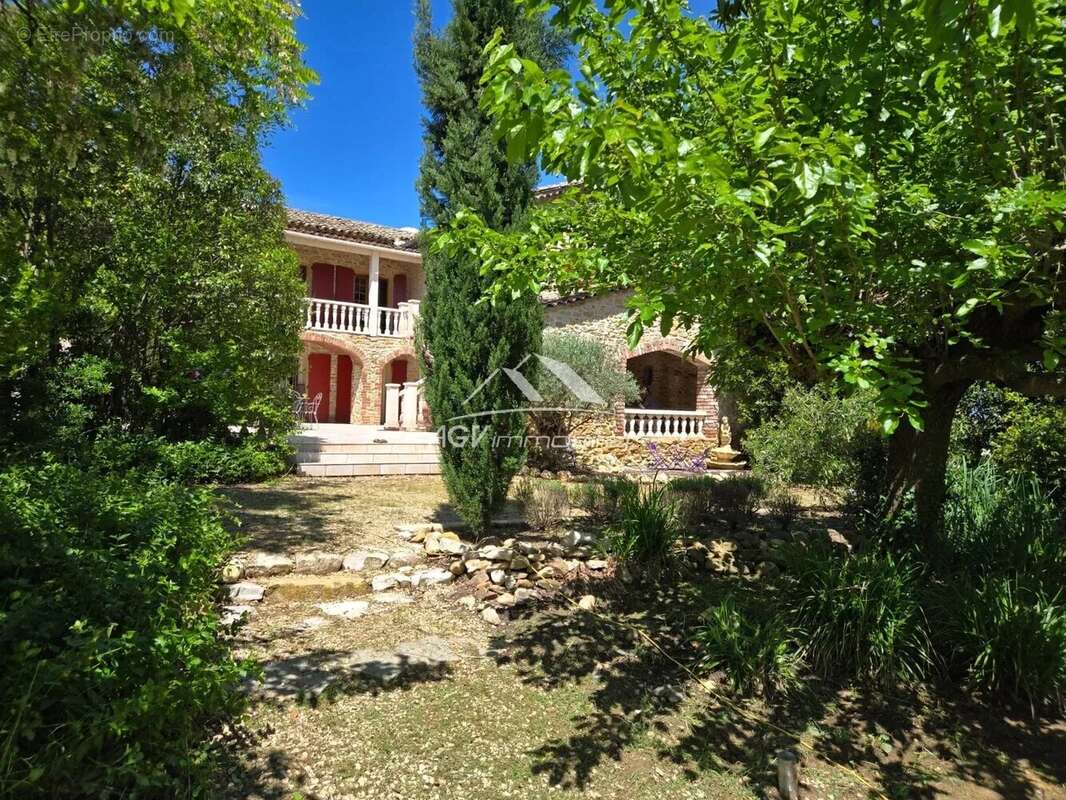 Maison à ALLEGRE-LES-FUMADES