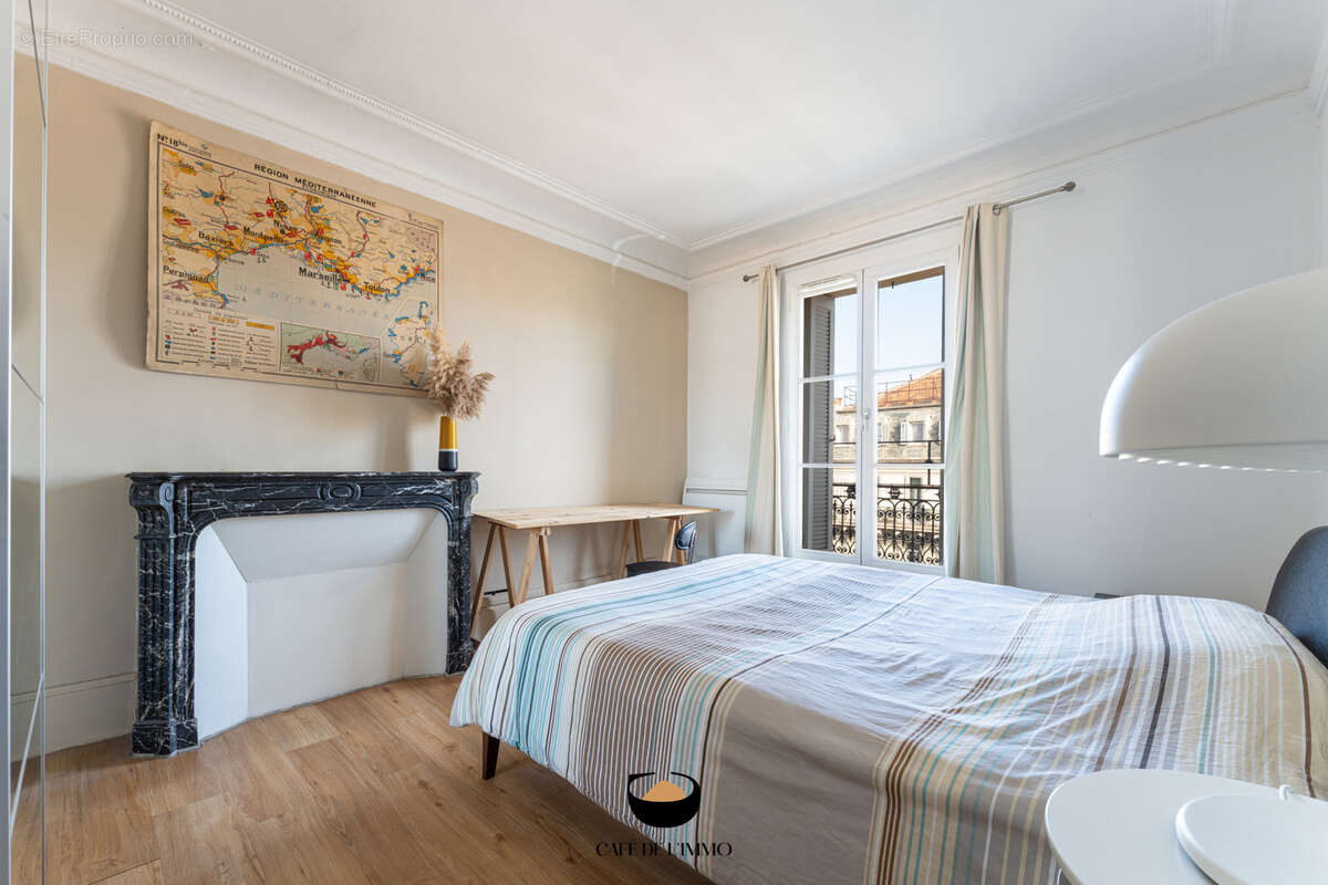 Appartement à MARSEILLE-2E