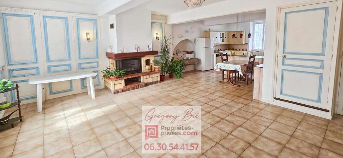 Maison à COULOMMIERS