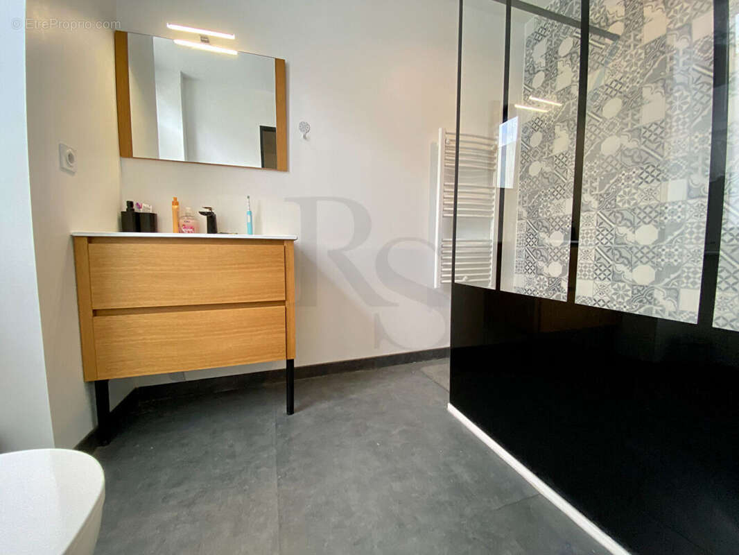 Idéal investisseur, maison à vendre au coeur de LA FERTE MACE - photo 6