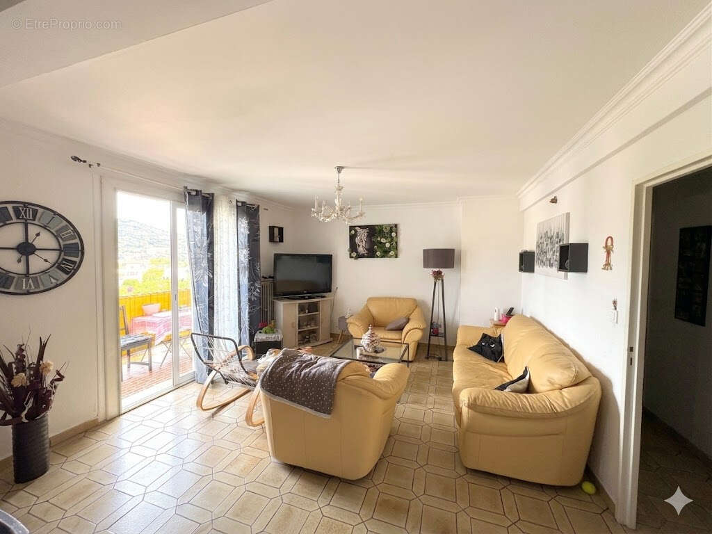 Le cannet - agreable appartement 3 pieces avec cave et parking - photo 4