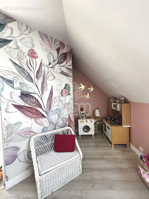 Maison 145 m² à Louans  - photo 8