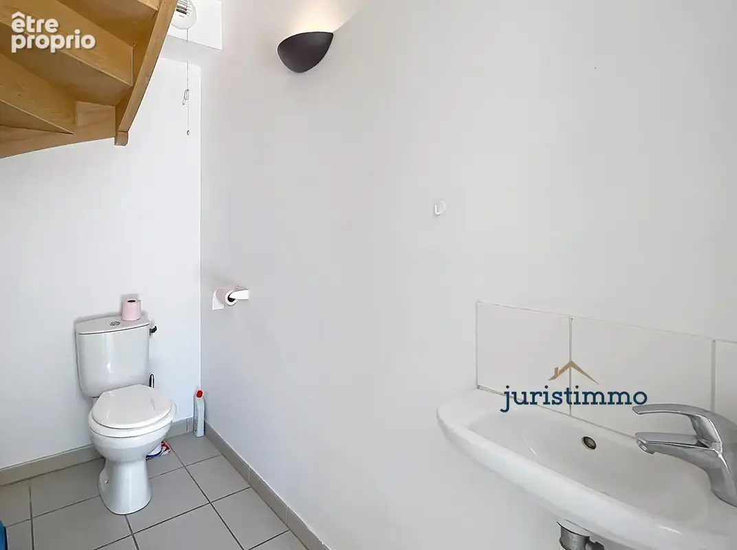 Charmante maison avec 3 chambres, jardin arboré et climatisation. - photo 12
