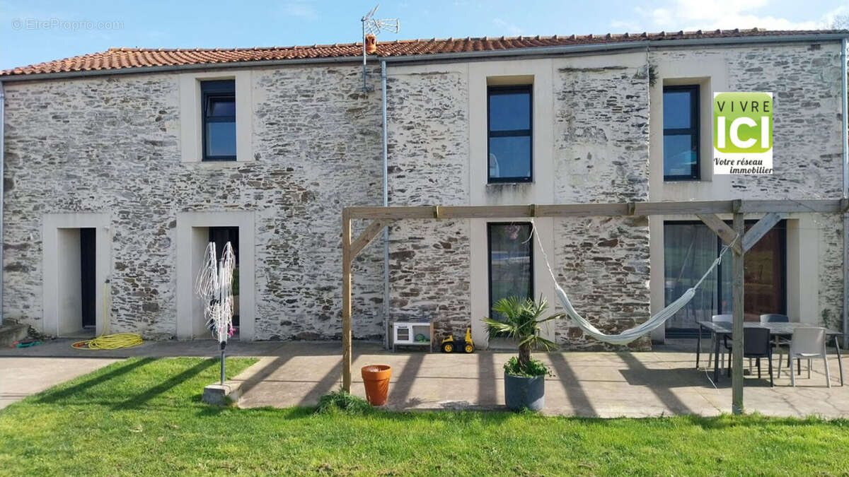 Maison divatte sur loire 5 chambres - photo 2