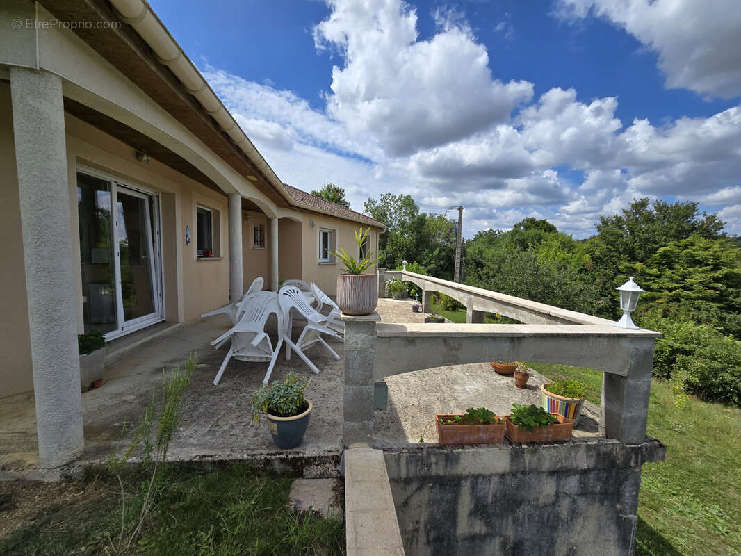 Maison à THIAUCOURT-REGNIEVILLE