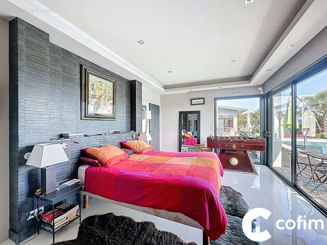 Maison à SERRES-CASTET