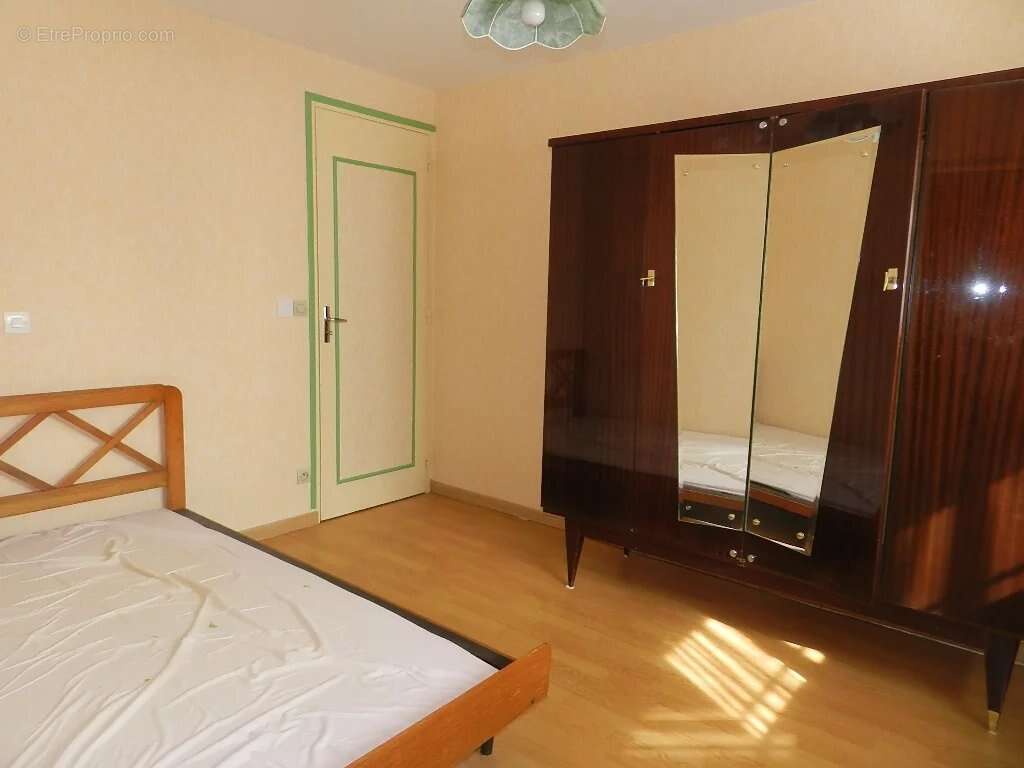 Maison à SAINT-PIERRE-SUR-DIVES