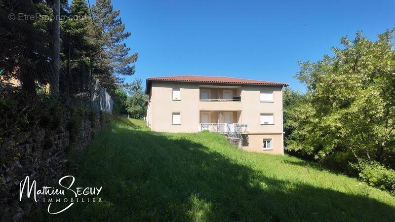 Appartement à THURINS