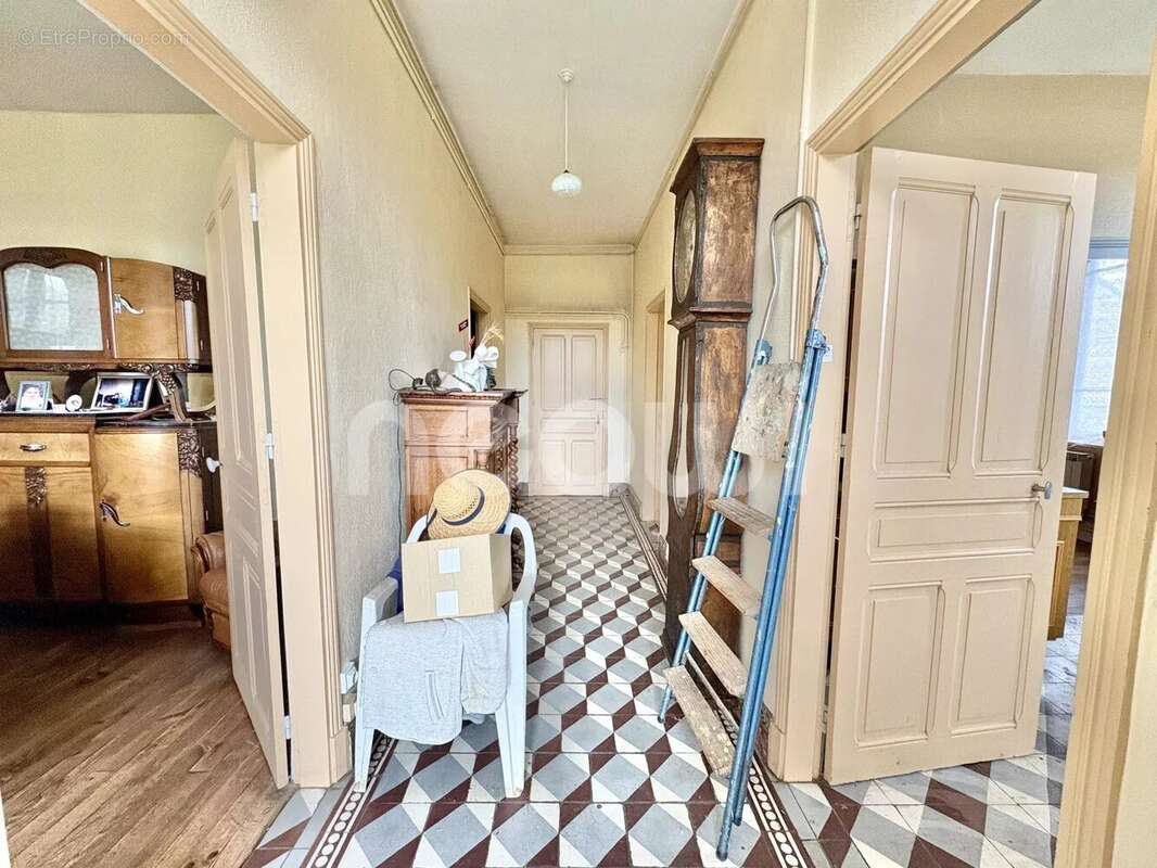 Maison à SAINT-PRIEST-BRAMEFANT