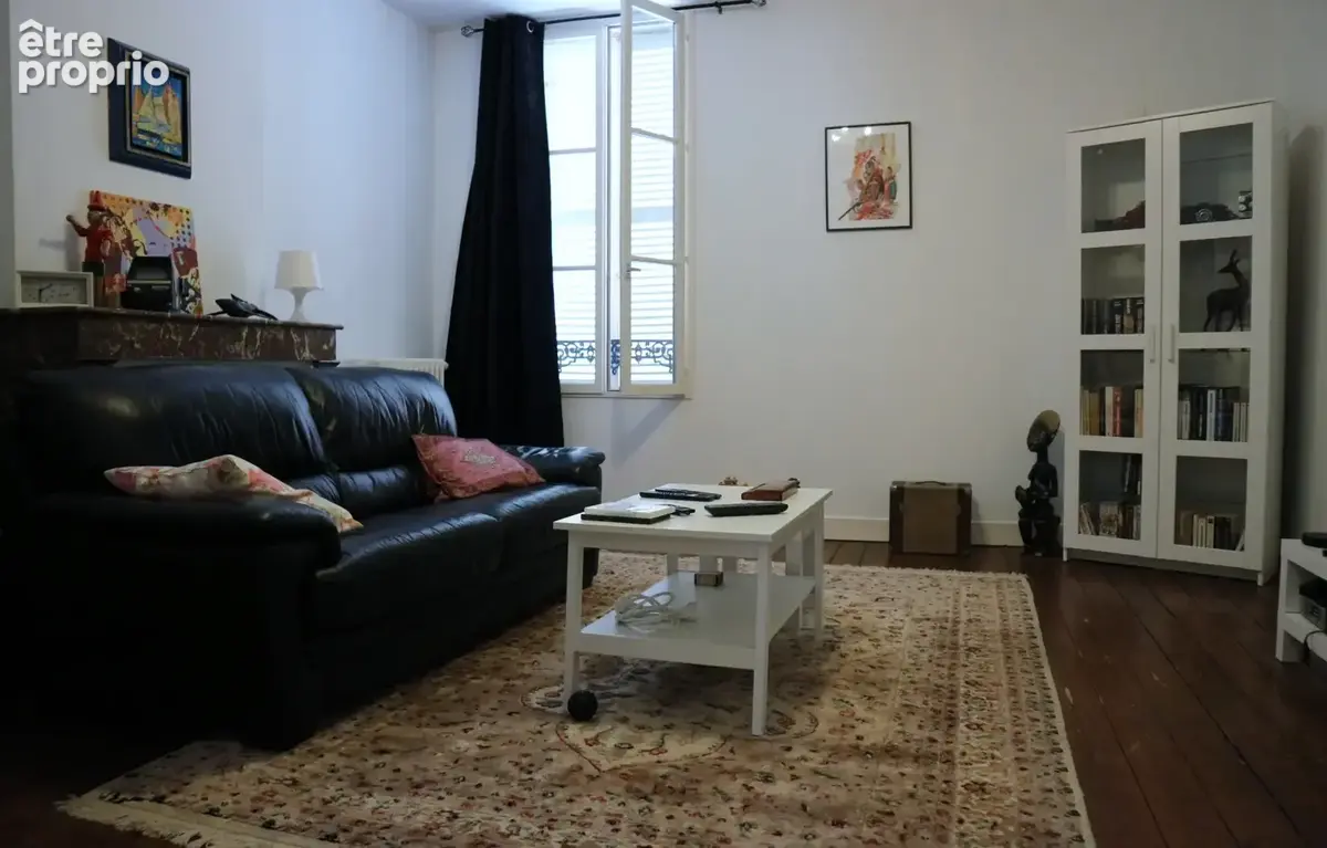 Saintes, centre historique, appartement 343 m2 - photo 13