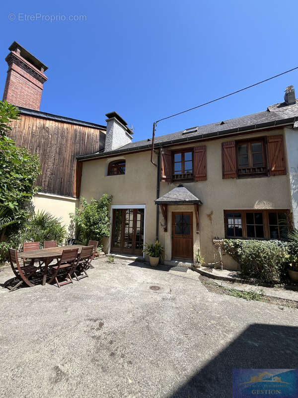 Ensemble immobilier à fort potentiel en centre-ville d’argelès-gazost ! - photo 3