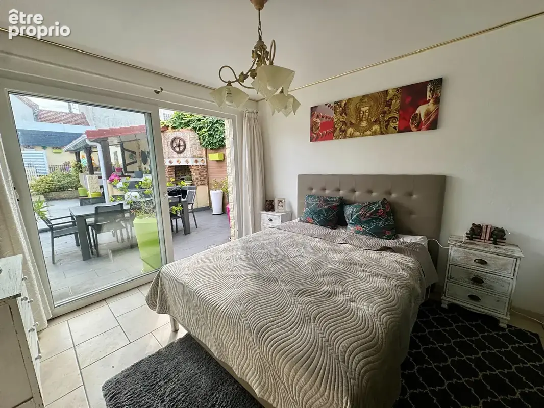 Maison 120m² , piscine et dépendance - secteur St Cécile - photo 11