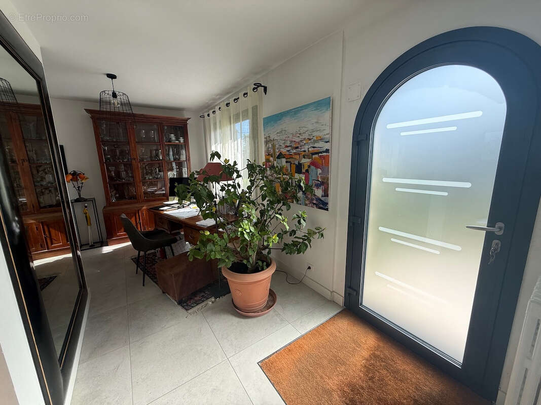 Maison à LE POULIGUEN