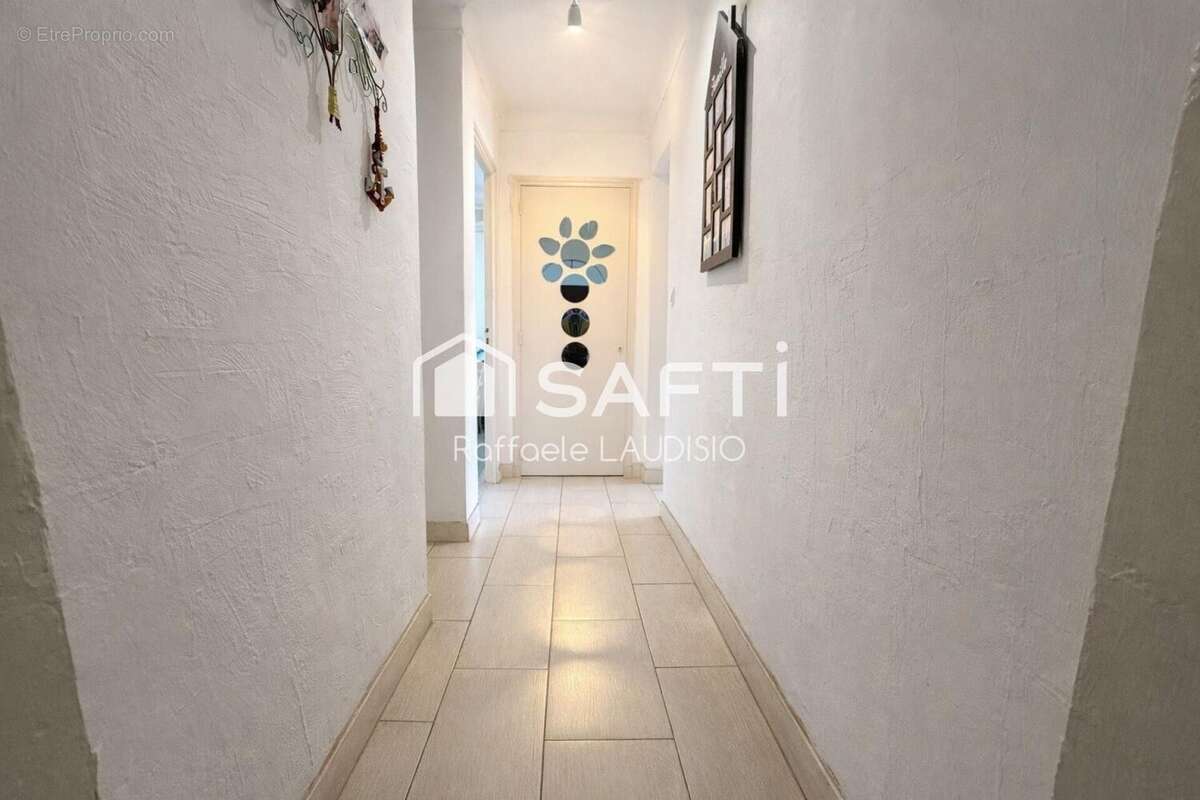 Photo 9 - Appartement à FREJUS