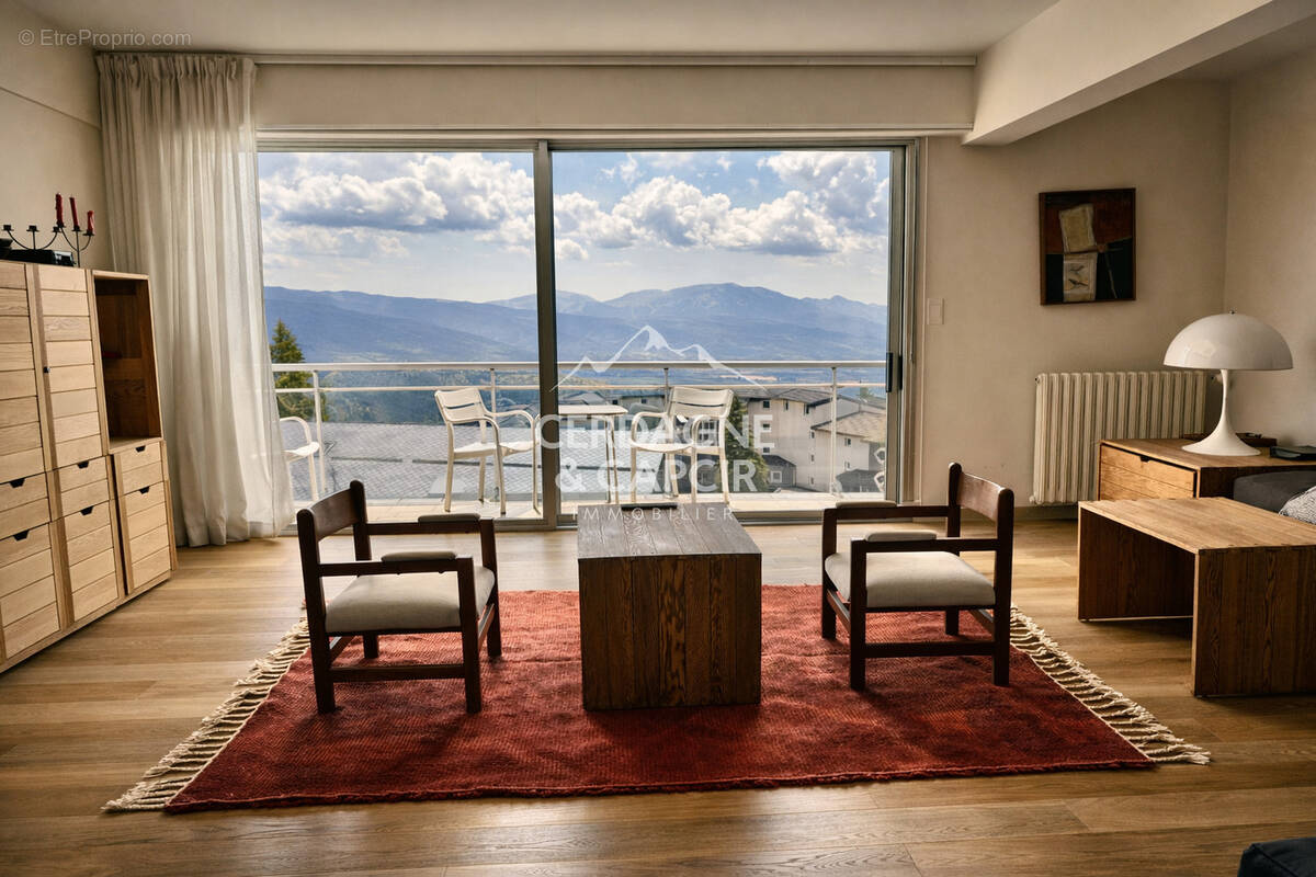 Appartement à FONT-ROMEU-ODEILLO-VIA