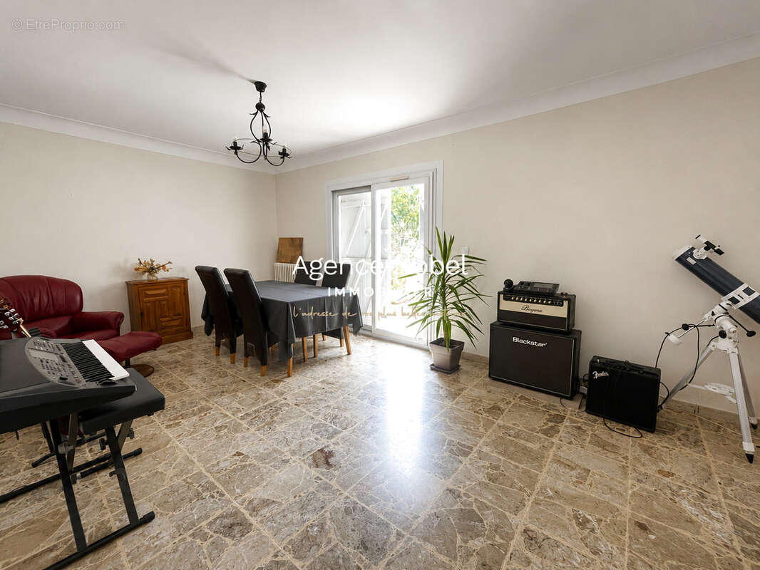 Maison de ville 2 faces   123 m2 habitables   4 chambres   Jardin et garage sur une parcelle de 237 m2 - photo 4