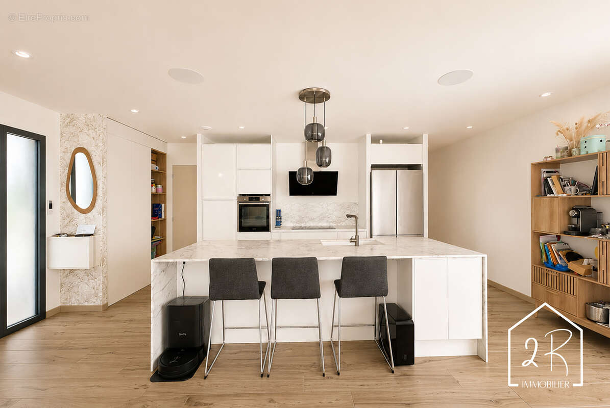 Maison individuelle de plain-pied 122 m2 habitables - Garage 35 m2- Terrain 814 m2 - photo 5