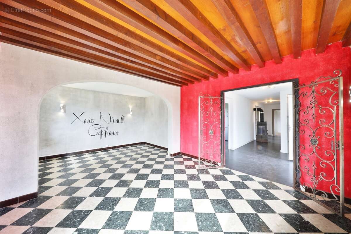 Maison à vendre 6 pièces proche de MONTREVEL EN BRESSE (01) - photo 2