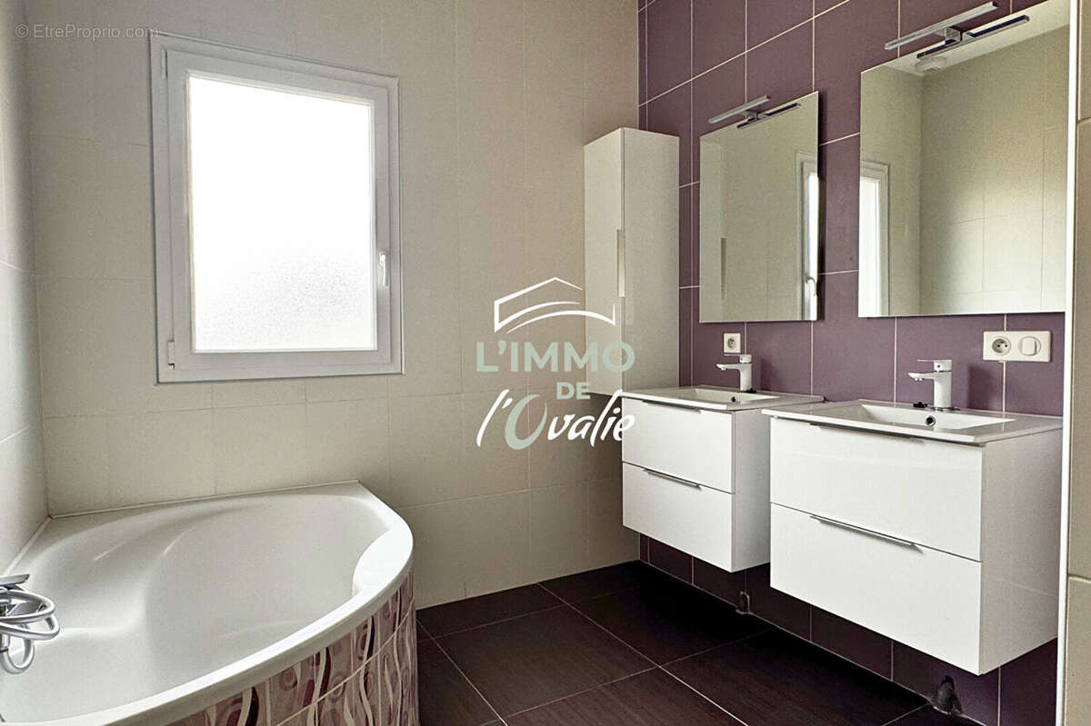 Maison à SAINT-JORY