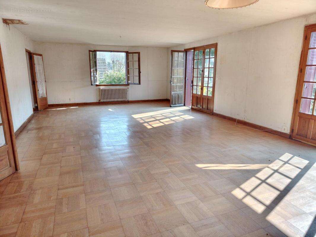 Maison à GARENNES-SUR-EURE