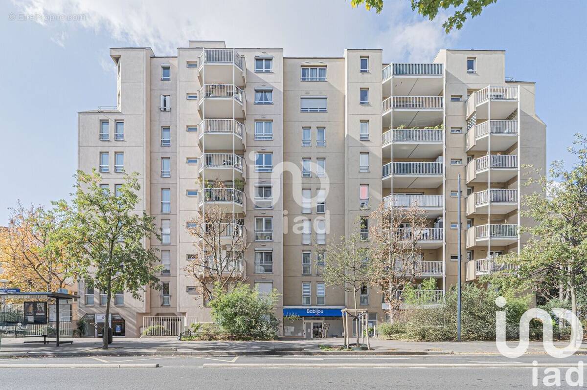 Photo 1 - Appartement à COURBEVOIE