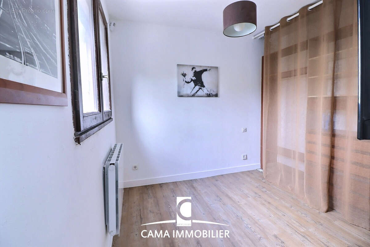 Appartement à FONTENAY-LE-FLEURY