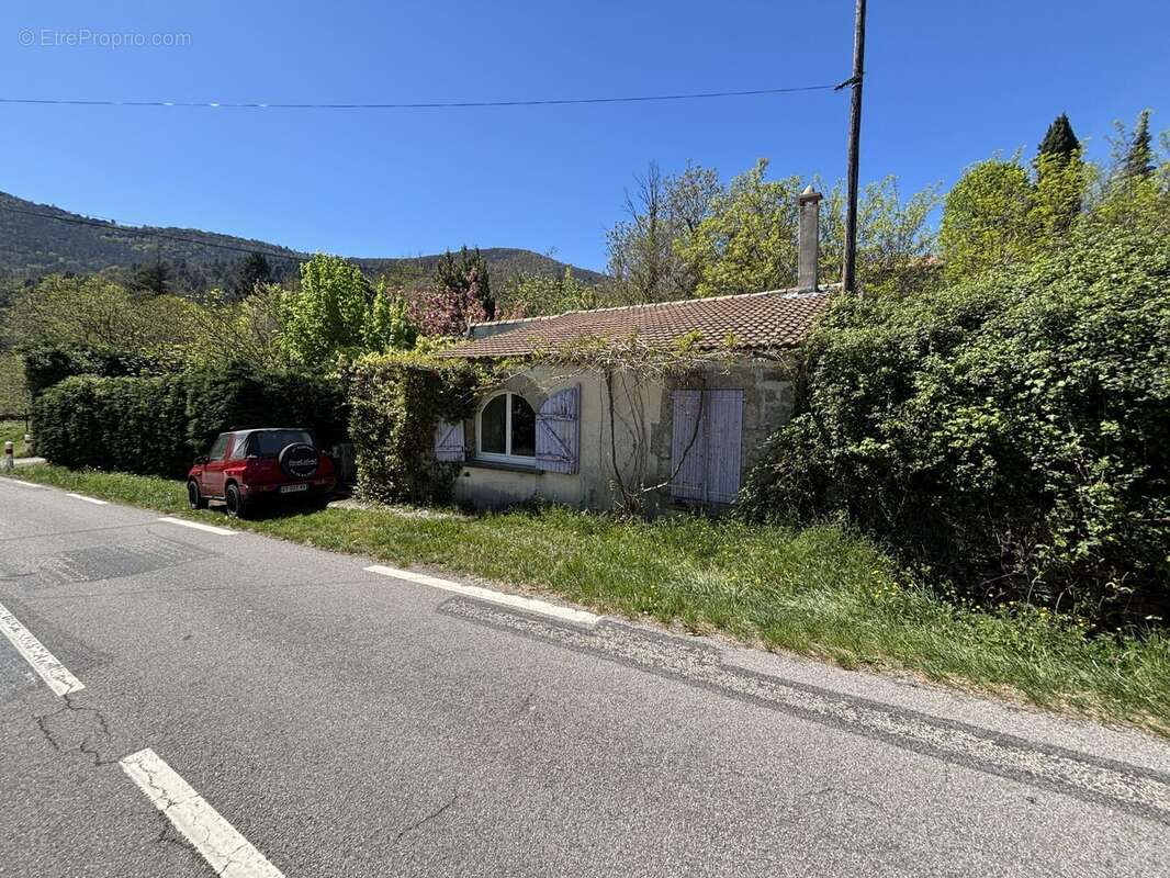 Maison à GRAVIERES