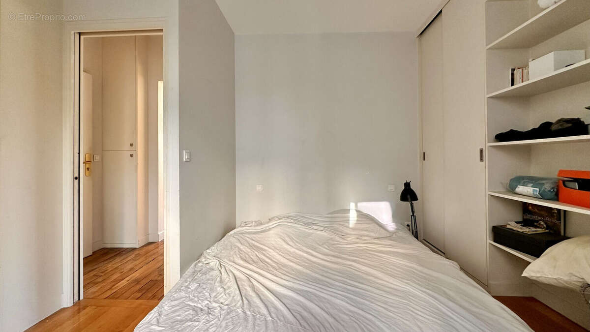 Appartement à PARIS-10E