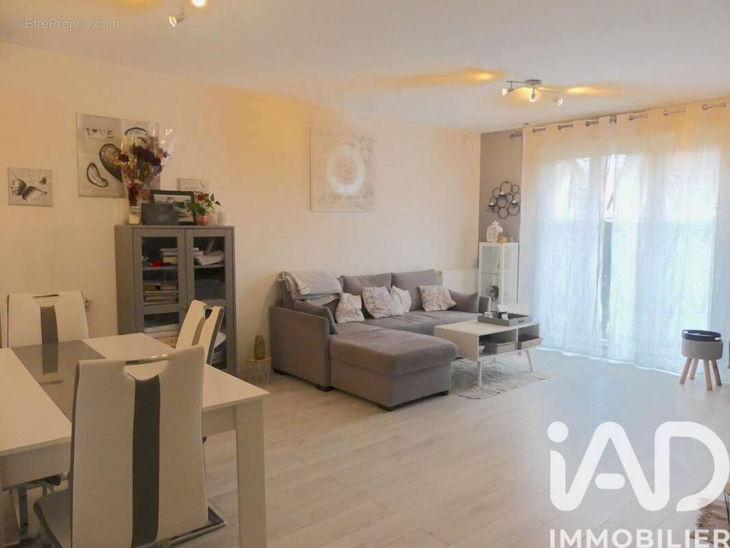 Photo 1 - Maison à LE COUDRAY-MONTCEAUX