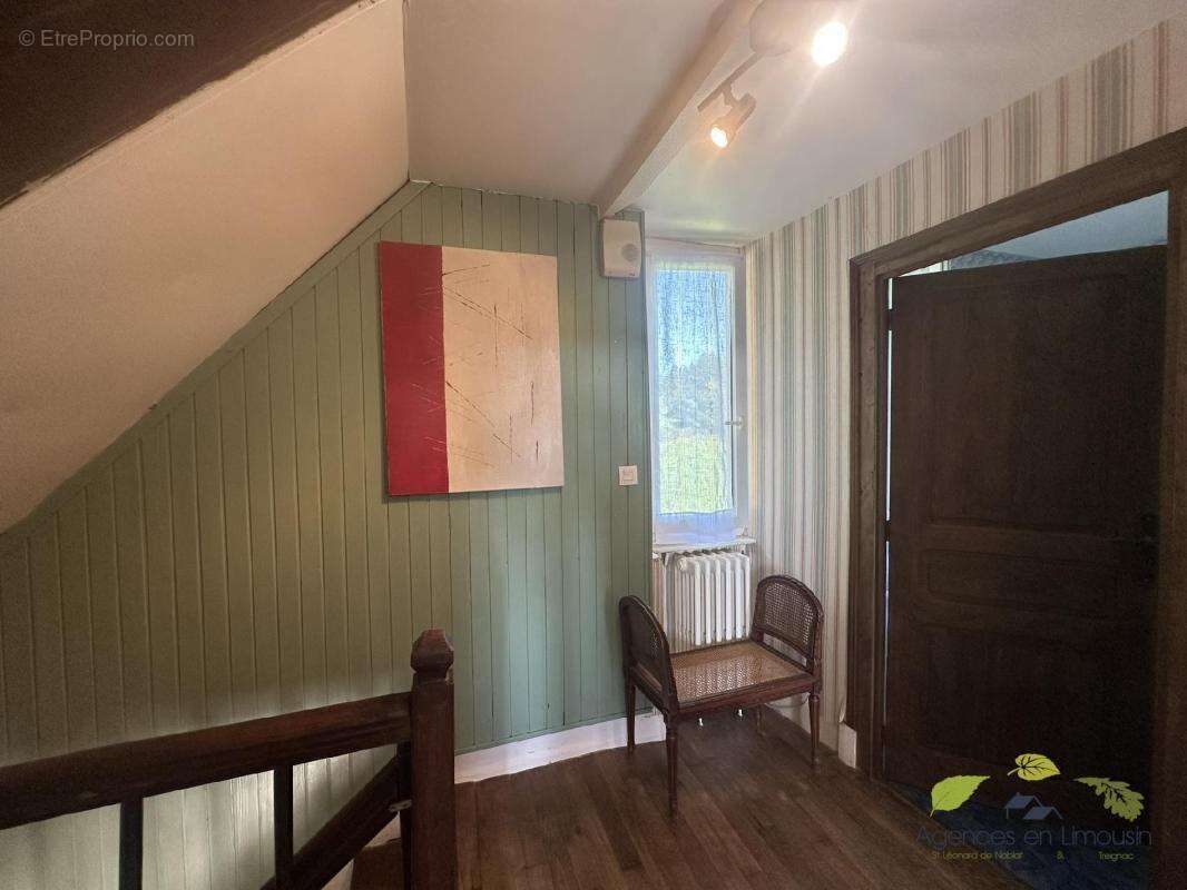 Maison à SAUVIAT-SUR-VIGE