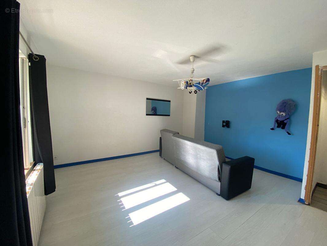 Maison à SAINT-LUPICIN