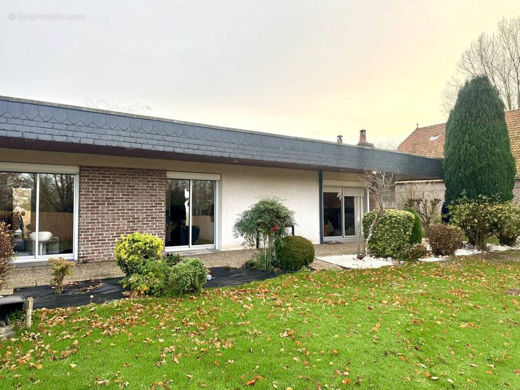 Maison à LINTOT-LES-BOIS