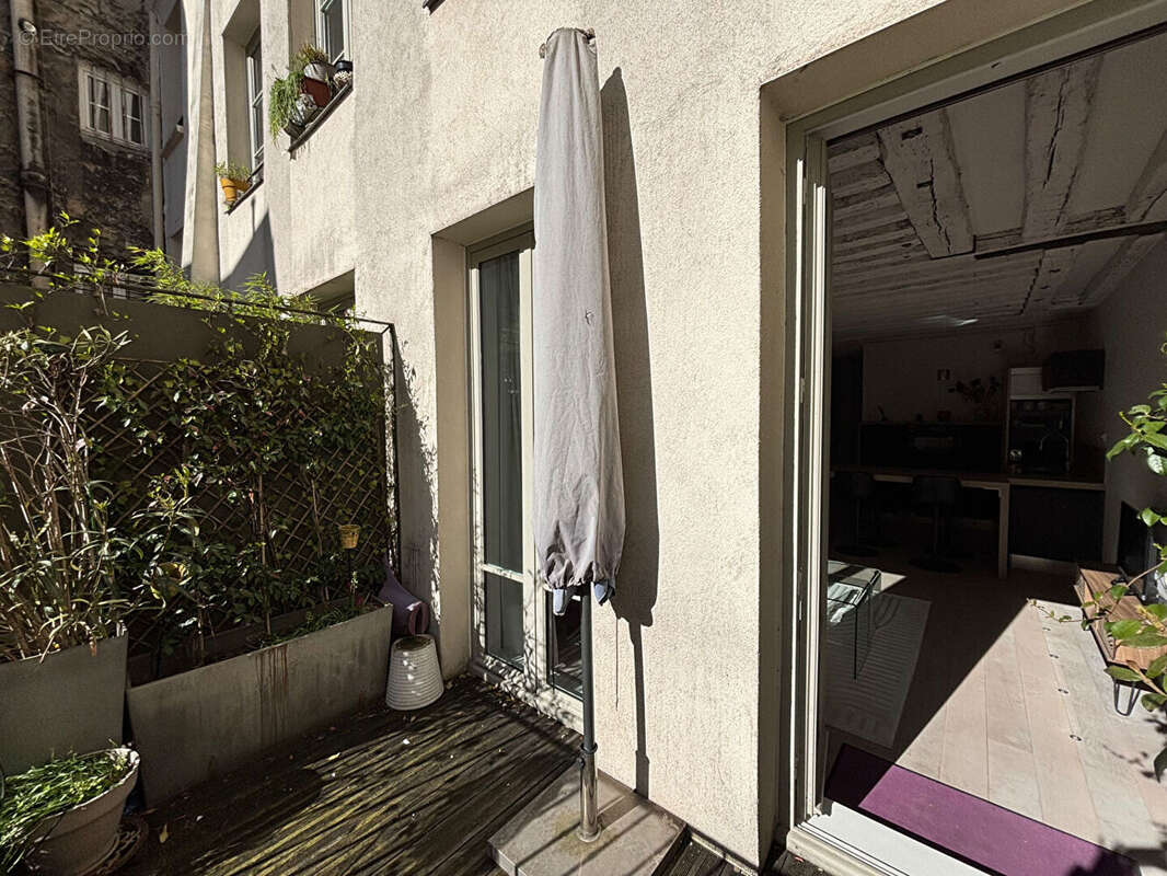 Appartement à PARIS-2E