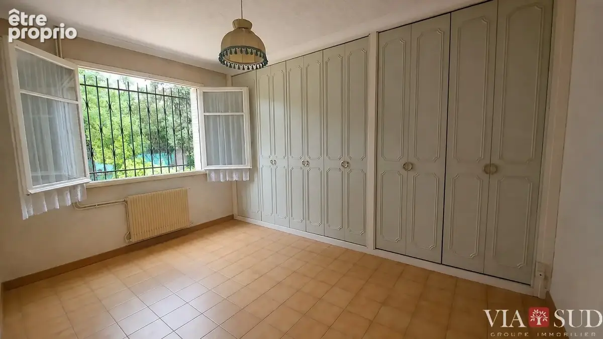 Maison secteur Arènes avec garage et jardin - photo 8