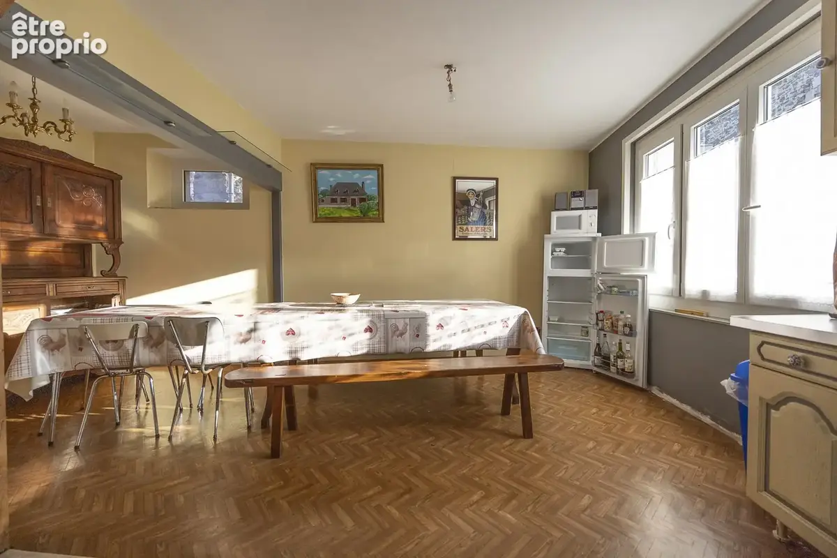 Maison 5 pièces 78 m² à vendre à Pleaux (15700) - photo 3