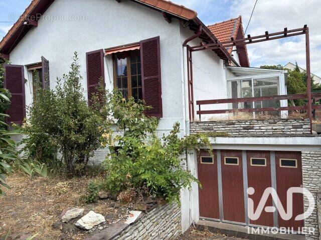 Photo 1 - Maison à LIVRY-GARGAN