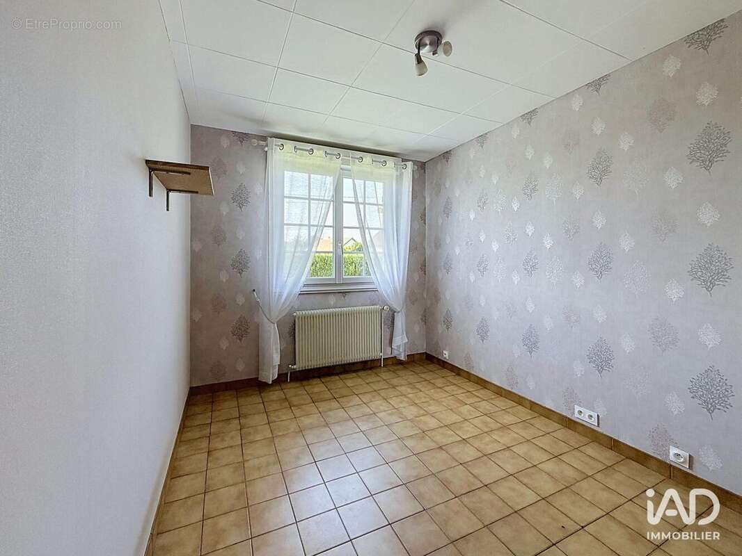 Photo 8 - Maison à MENNEVAL