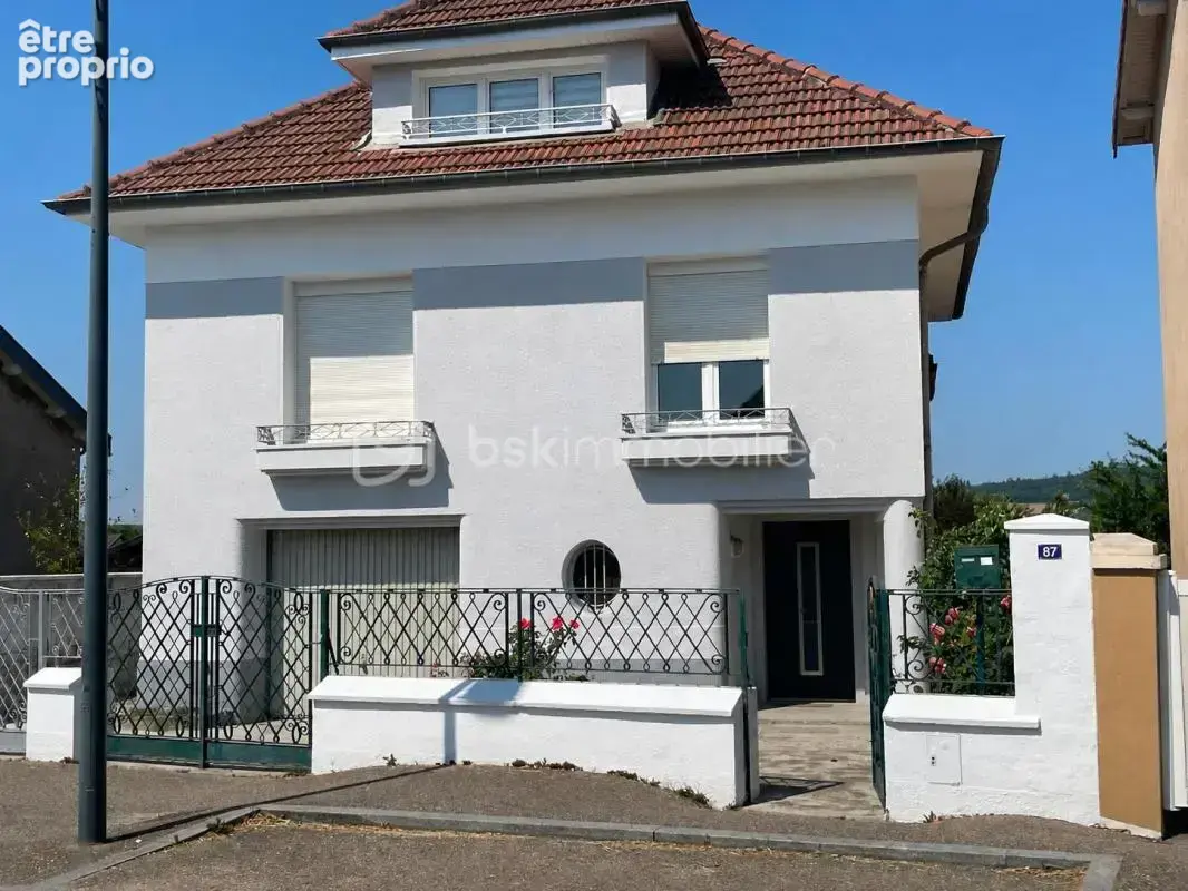 Pont-à-Mousson – Maison rénovée de 131 m² – 3 chambres – terrain constructible - photo 9