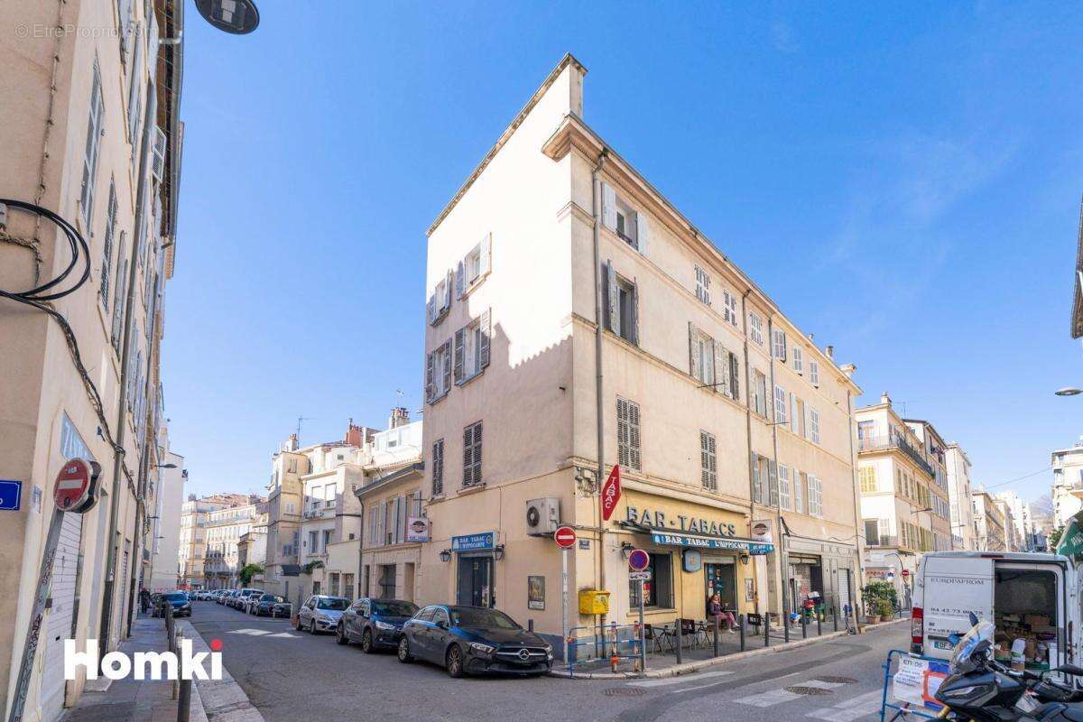 Appartement à MARSEILLE-1E