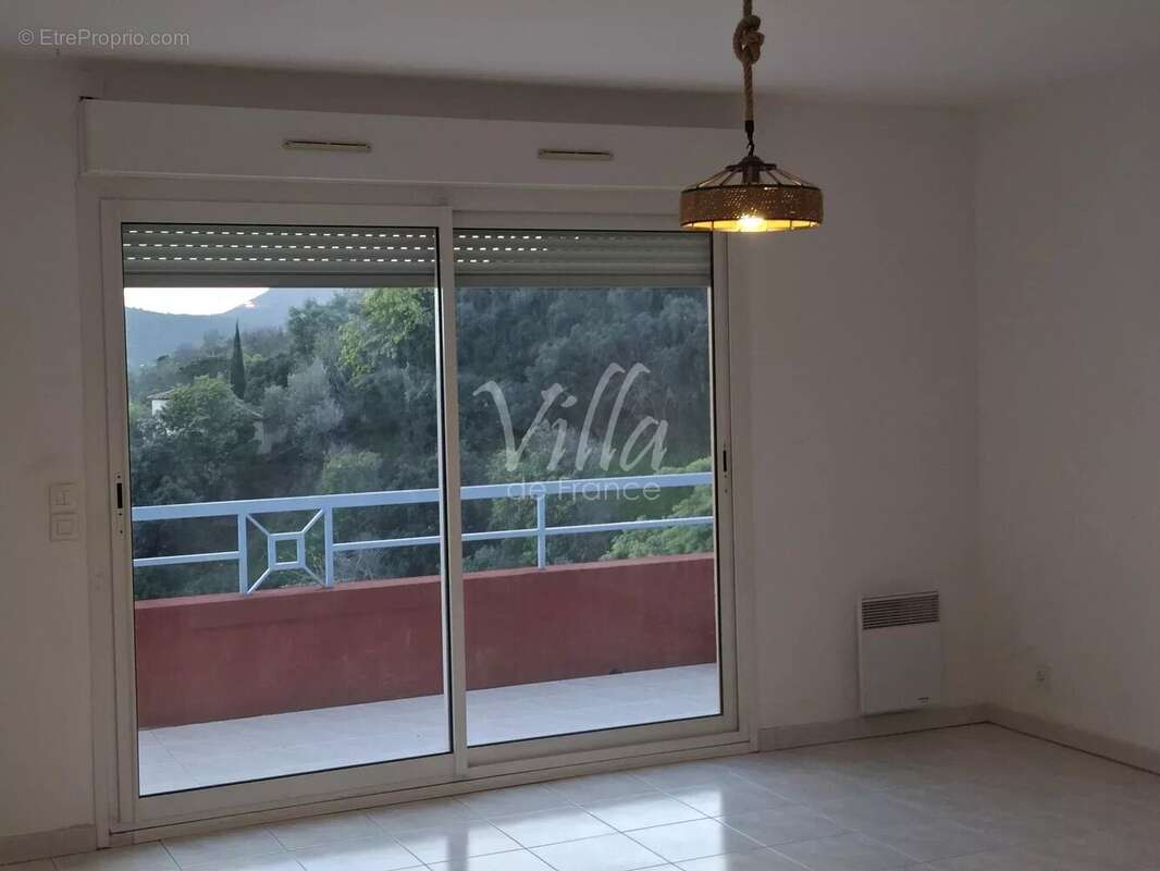Appartement à MANDELIEU-LA-NAPOULE