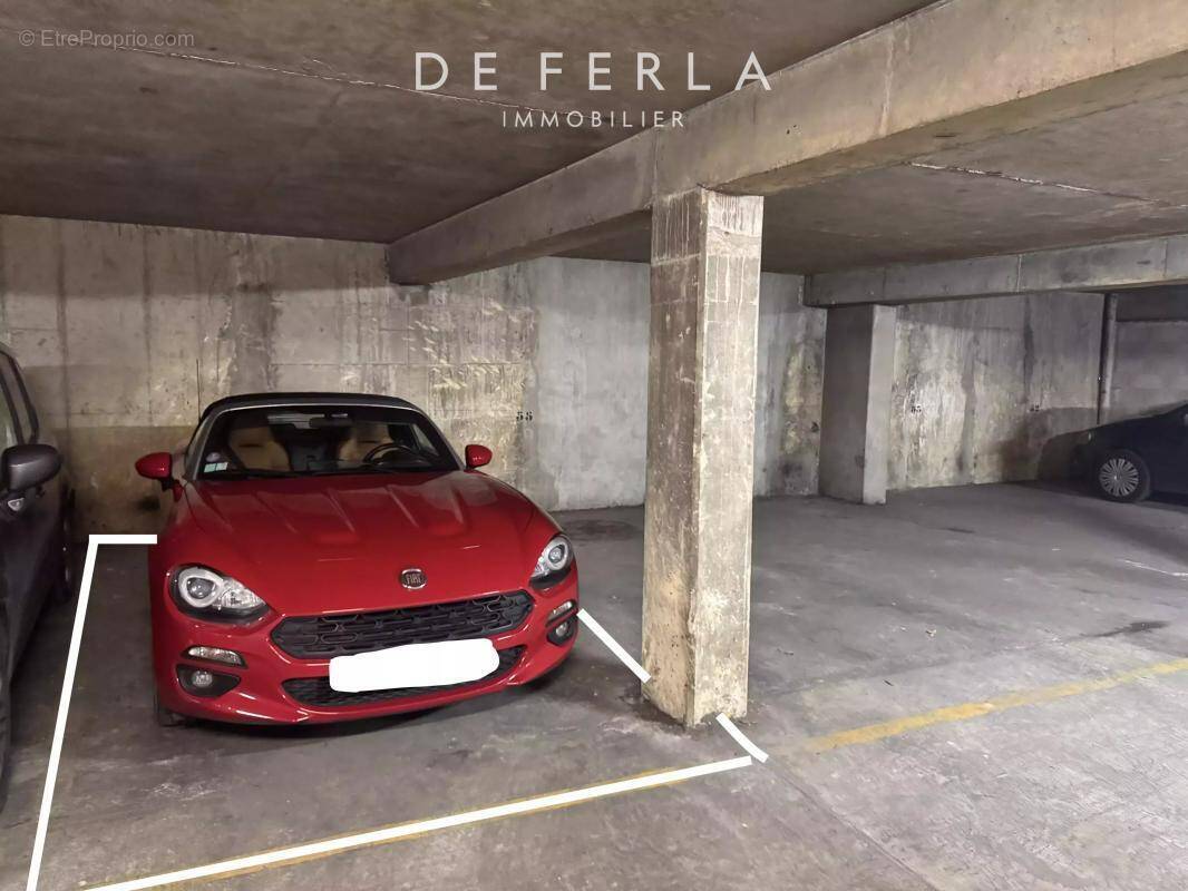 Parking à PARIS-14E