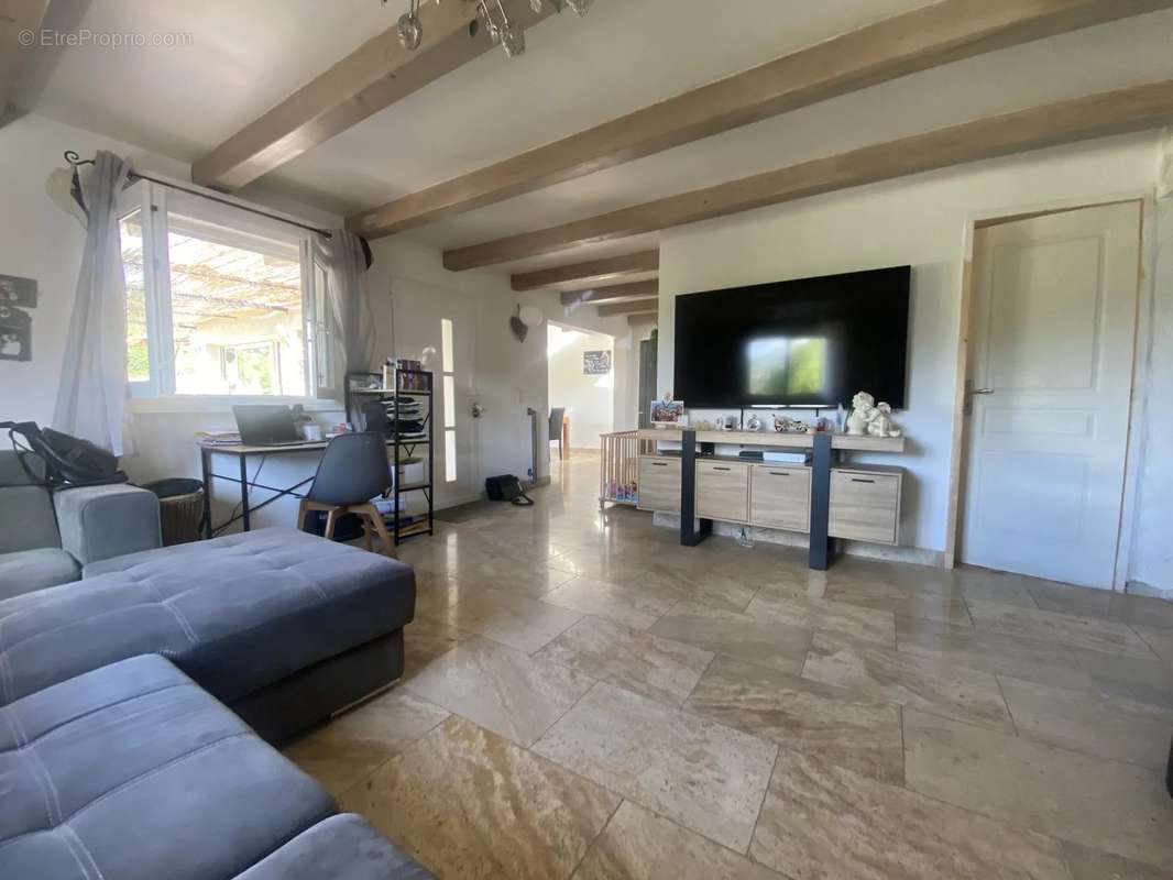 Maison à LA BOUILLADISSE