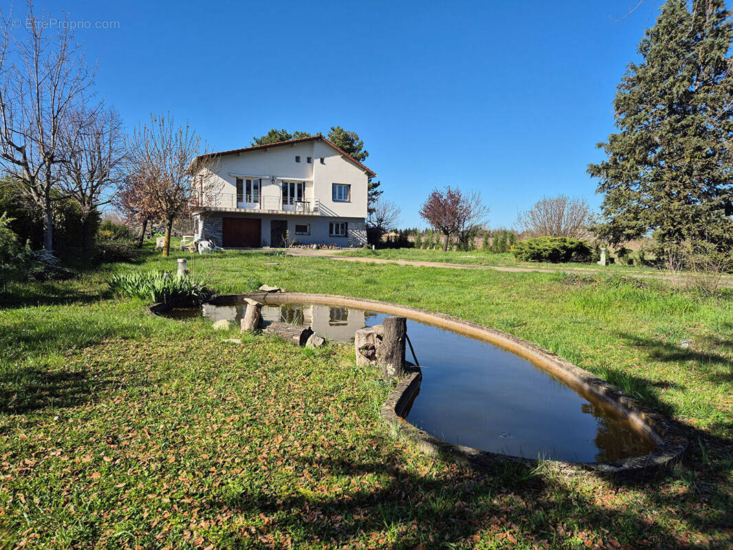 Maison à PONT-DU-CHATEAU