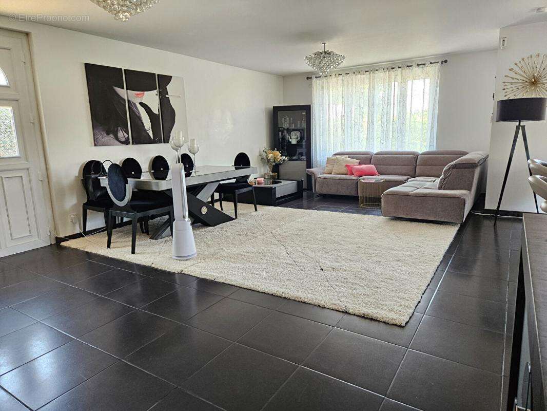 Maison Saint Genis Laval 4 pièce(s) 105 m2 - photo 5