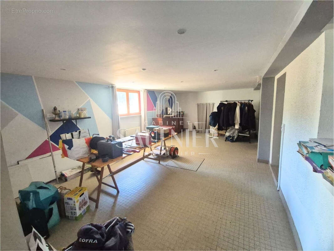 Faverolles sur Cher - Ensemble Immobilier - 8 Chambres - photo 8